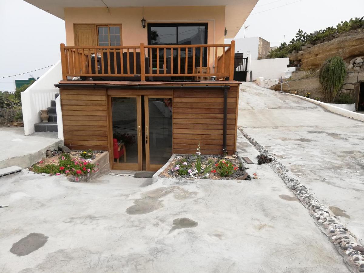 Half Wooden Rural Apartment Fasnia Luaran gambar