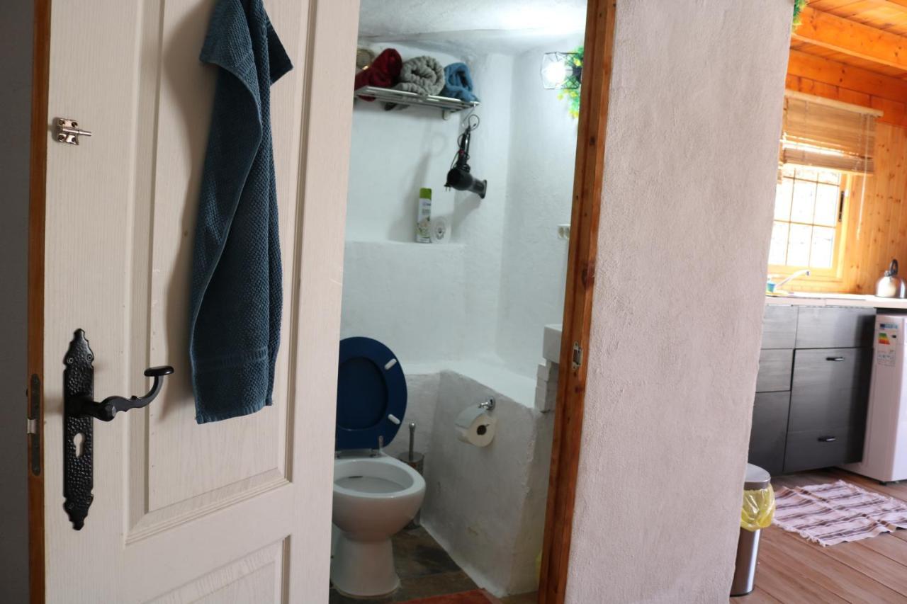 Half Wooden Rural Apartment Fasnia Luaran gambar