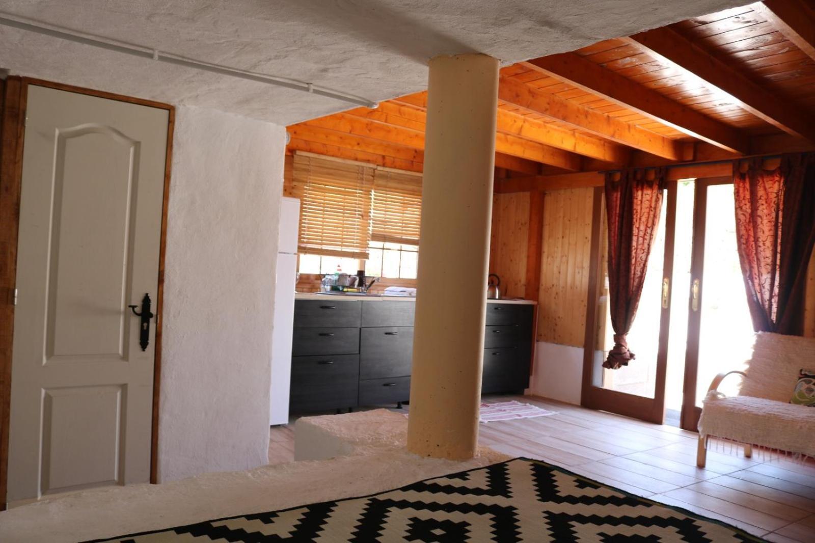 Half Wooden Rural Apartment Fasnia Luaran gambar